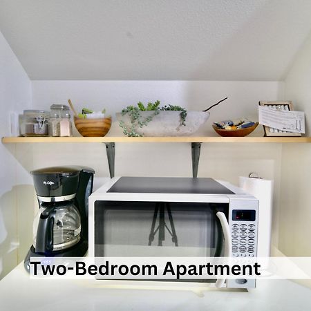Boutique Apartment In Historic Downtown ألباني المظهر الخارجي الصورة