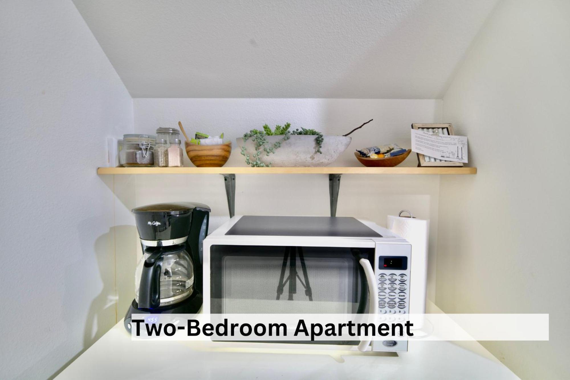 Boutique Apartment In Historic Downtown ألباني المظهر الخارجي الصورة