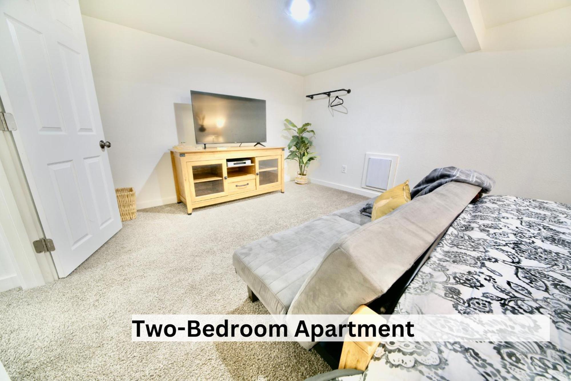 Boutique Apartment In Historic Downtown ألباني المظهر الخارجي الصورة