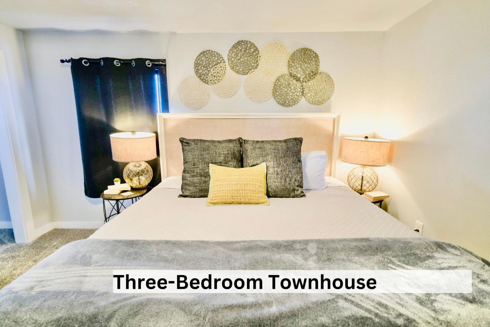 Boutique Apartment In Historic Downtown ألباني المظهر الخارجي الصورة